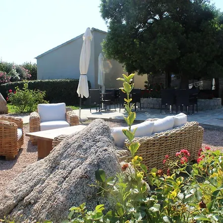 Les Bergeries D'alata Maison De Charme & Avec Piscine Alata