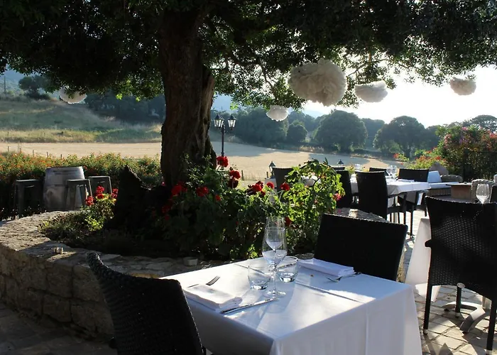 Les Bergeries D'Alata Maison De Charme & Suites Avec Piscine 3*