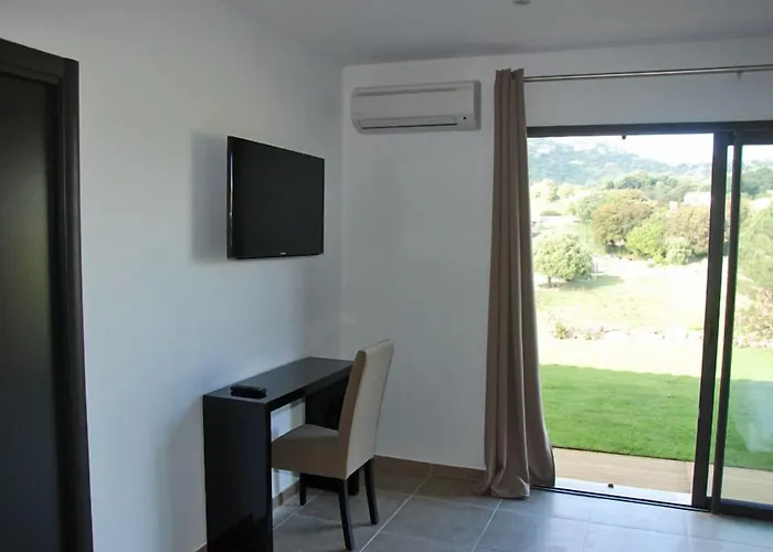 Les Bergeries D'Alata Maison De Charme & Suites Avec Piscine Hotel 3*