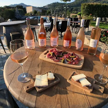 & Restaurant Les Bergeries D'alata 3*