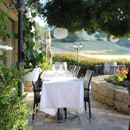 & Restaurant Les Bergeries D'alata
