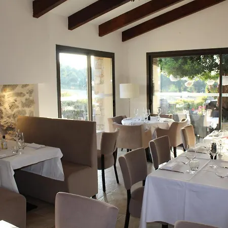 & Restaurant Les Bergeries D'alata 3* Alata