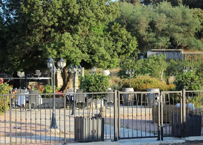 & Les Bergeries D'alata מלון 3*