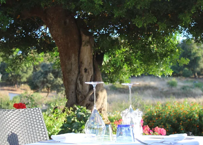 מלון & Les Bergeries D'alata 3*