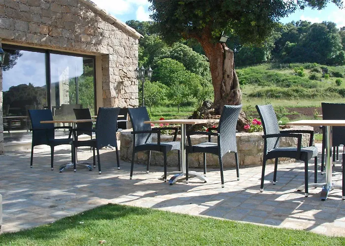 & Les Bergeries D'alata Alata